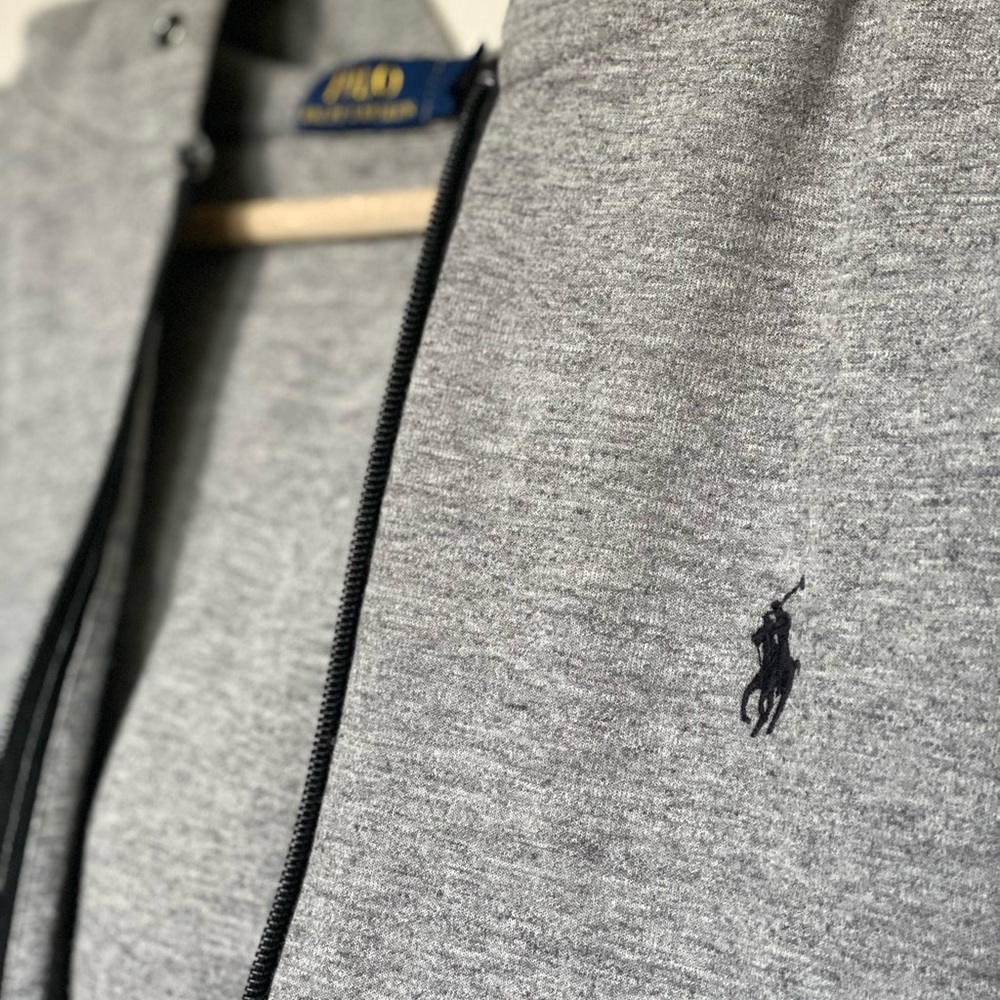 Polo sweatshirt and pants